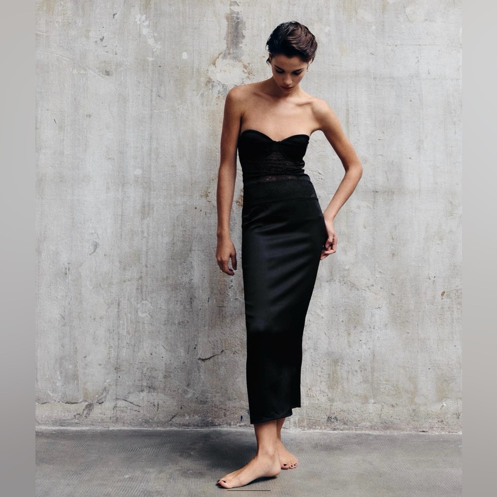 Zara Skirts | New Zara Black Pin Stripe Skirt With Black Slit, Size XS. 24